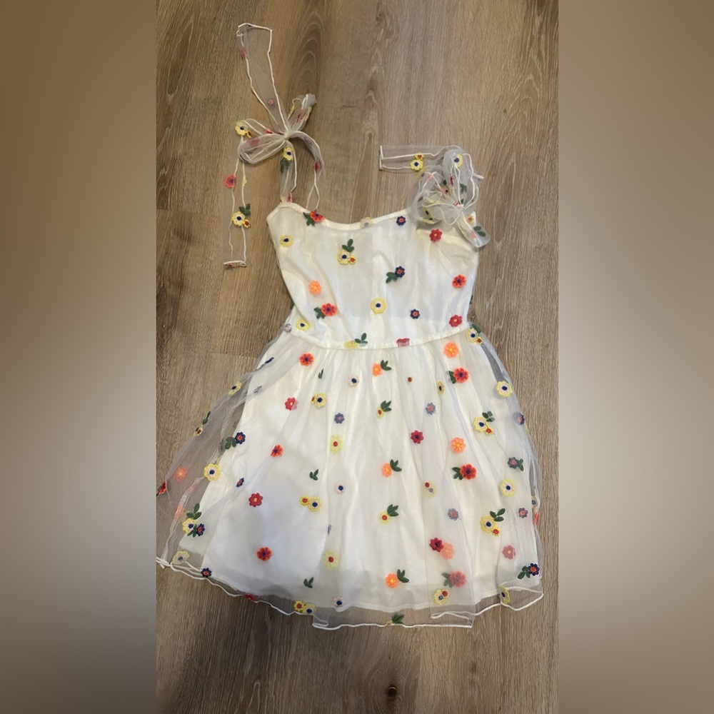 Lucy in the sky floral and white tie dress